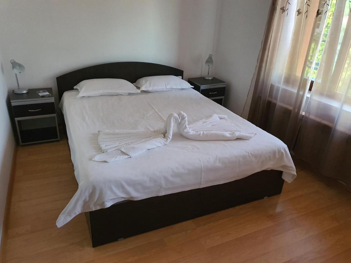 Lotca Fermecata - Lotka Fermecata Hotell Cazasu Eksteriør bilde